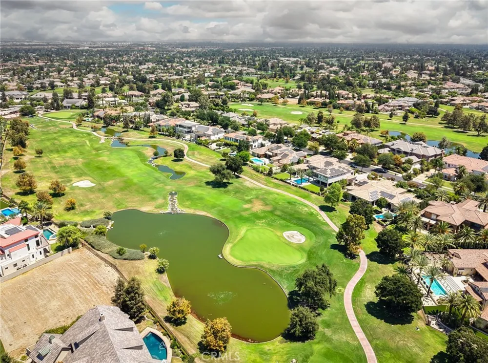 2407 Brighton Park Drive Bakersfield, CA 93311