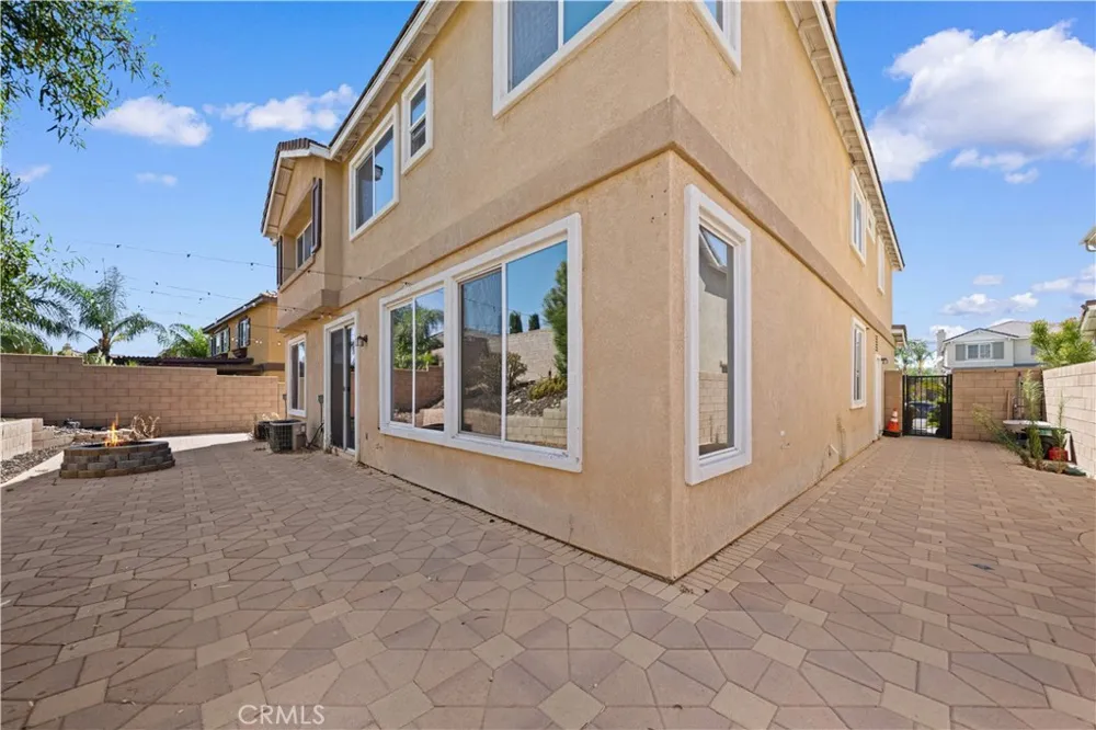 6153 Chantel Drive Fontana, CA 92336