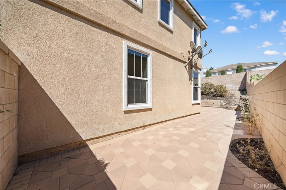 6153 Chantel Drive Fontana, CA 92336