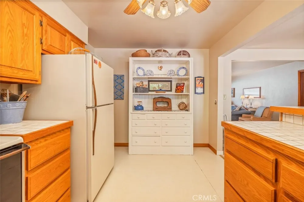39268 Robin Bass Lake, CA 93604