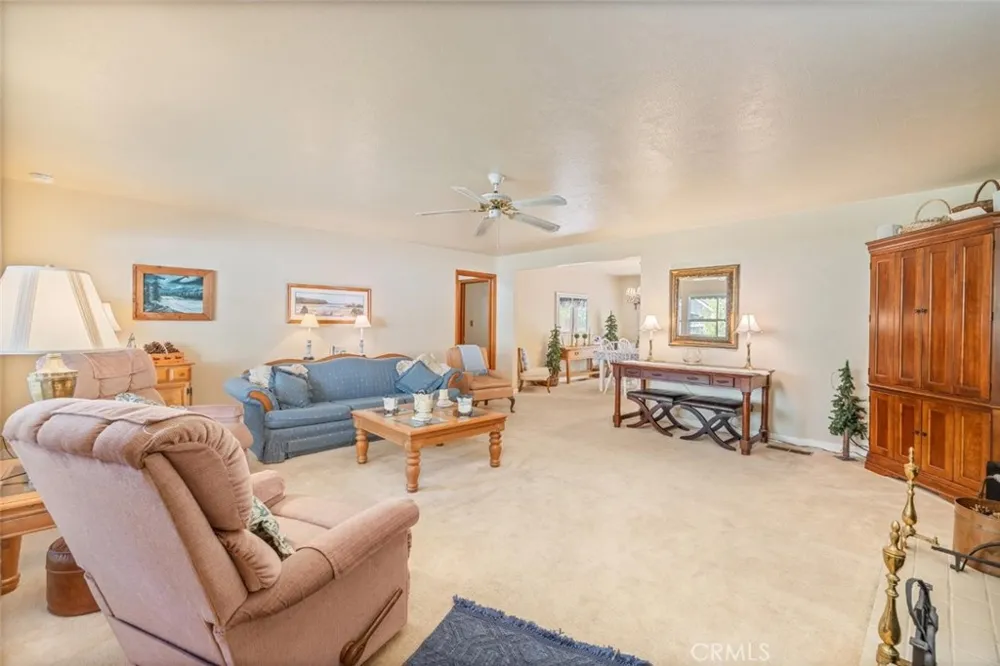 39268 Robin Bass Lake, CA 93604