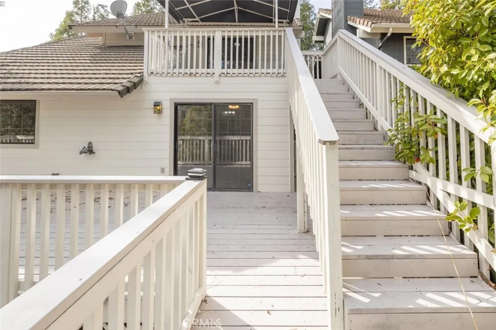 50850 Smoke Tree Bass Lake, CA 93604