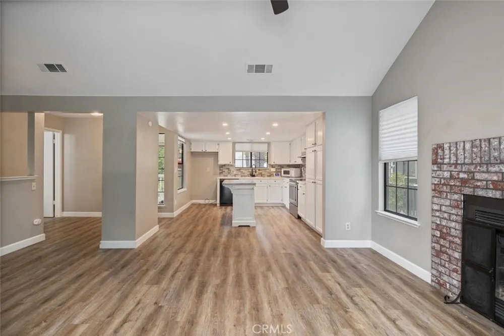 50850 Smoke Tree Bass Lake, CA 93604