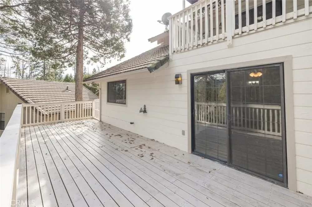 50850 Smoke Tree Bass Lake, CA 93604