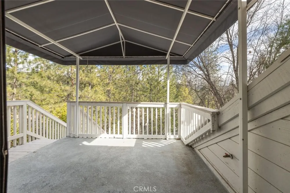 50850 Smoke Tree Bass Lake, CA 93604