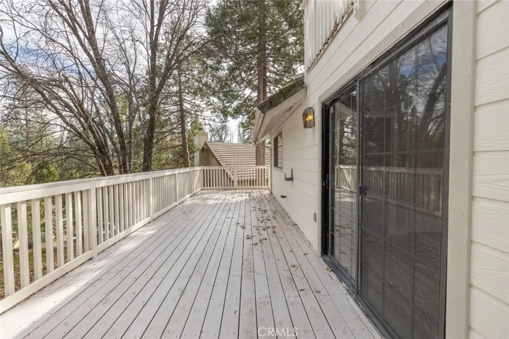 50850 Smoke Tree Bass Lake, CA 93604