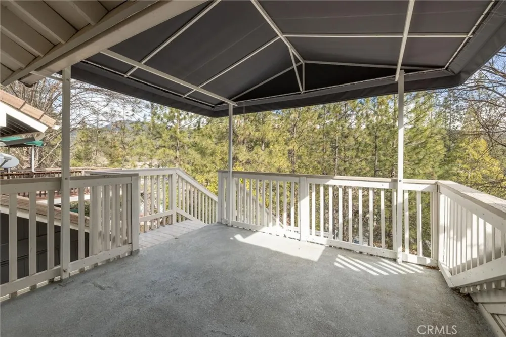 50850 Smoke Tree Bass Lake, CA 93604