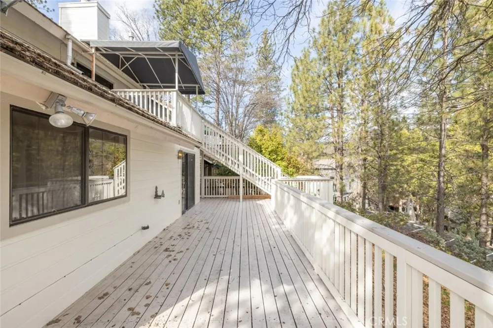50850 Smoke Tree Bass Lake, CA 93604