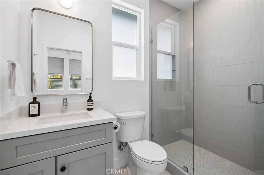 314 E 16th #D Costa Mesa, CA 92627