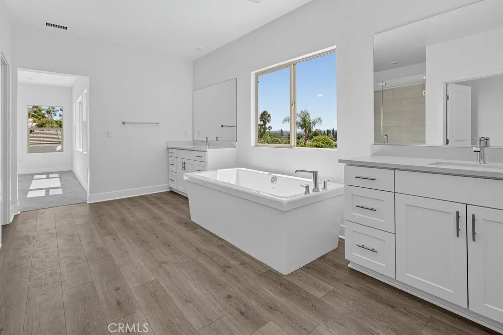 462 Citrus Oak Road Glendora, CA 91740