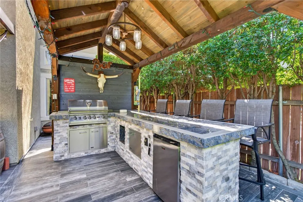 8082 Summer Place Fontana, CA 92336