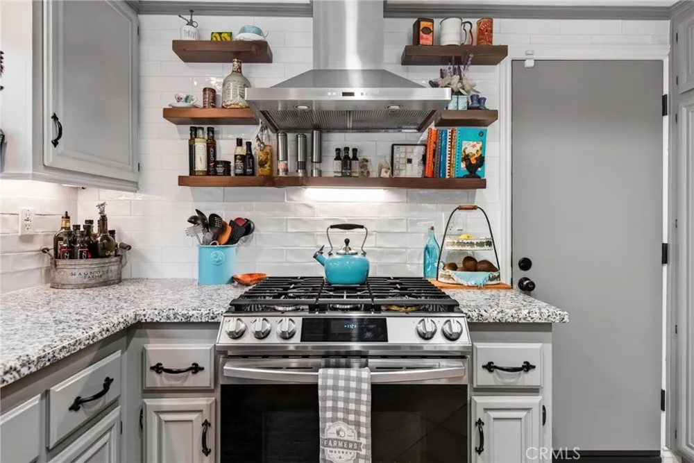 8082 Summer Place Fontana, CA 92336
