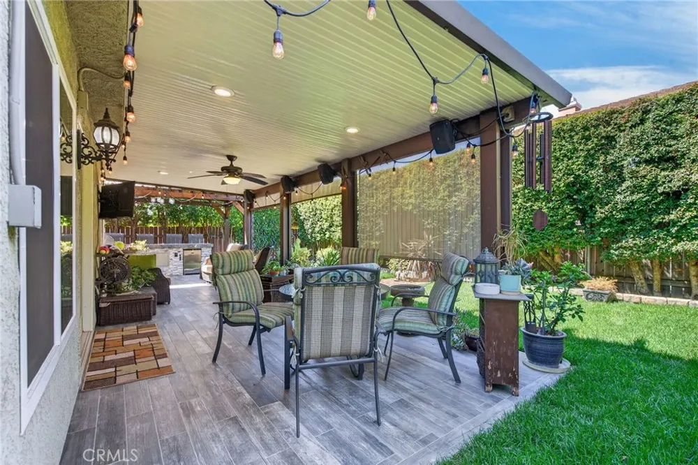8082 Summer Place Fontana, CA 92336