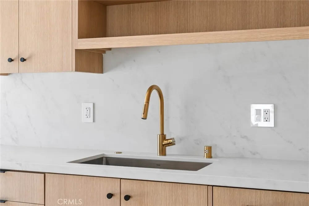 314 E 16th #B Costa Mesa, CA 92627
