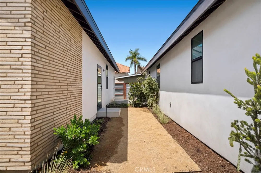 314 E 16th #B Costa Mesa, CA 92627