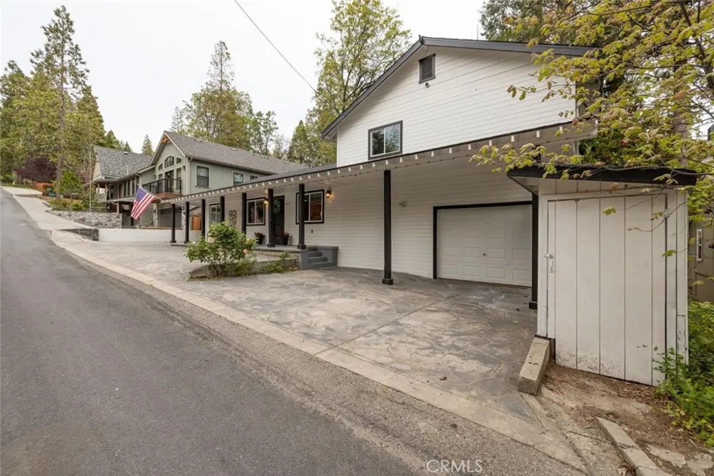 39253 Robin Bass Lake, CA 93604