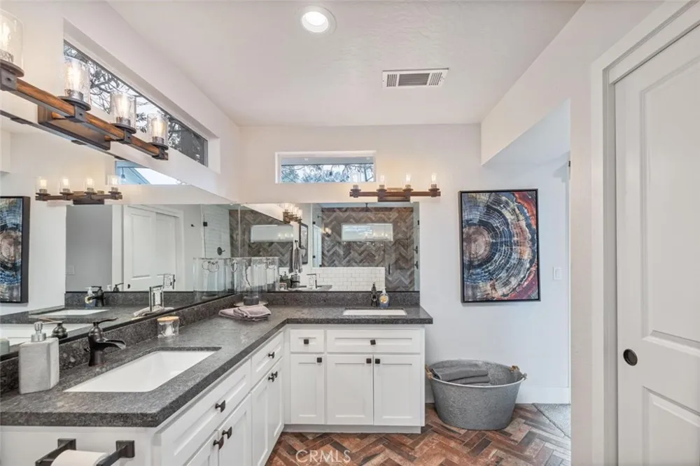 39253 Robin Bass Lake, CA 93604