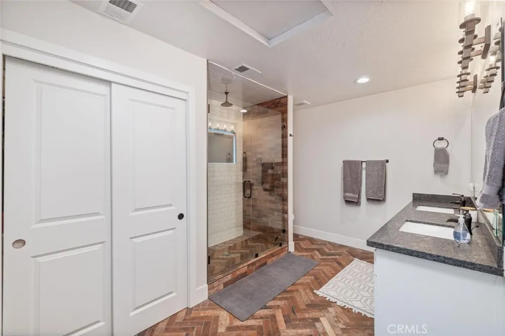 39253 Robin Bass Lake, CA 93604