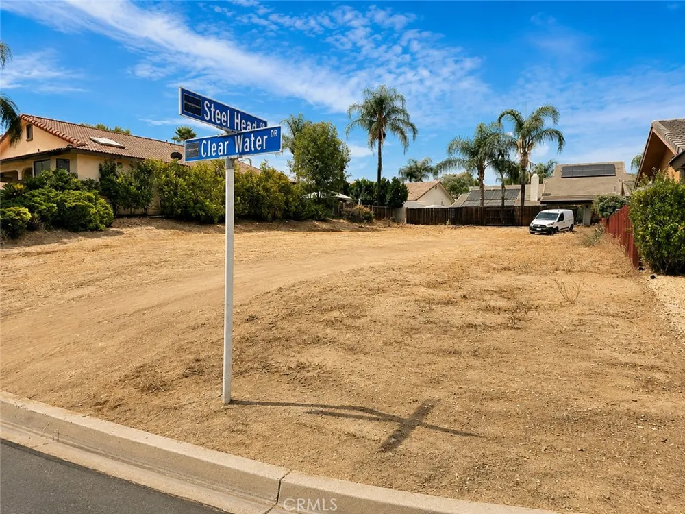 30011 Clear Water Canyon Lake, CA 92587