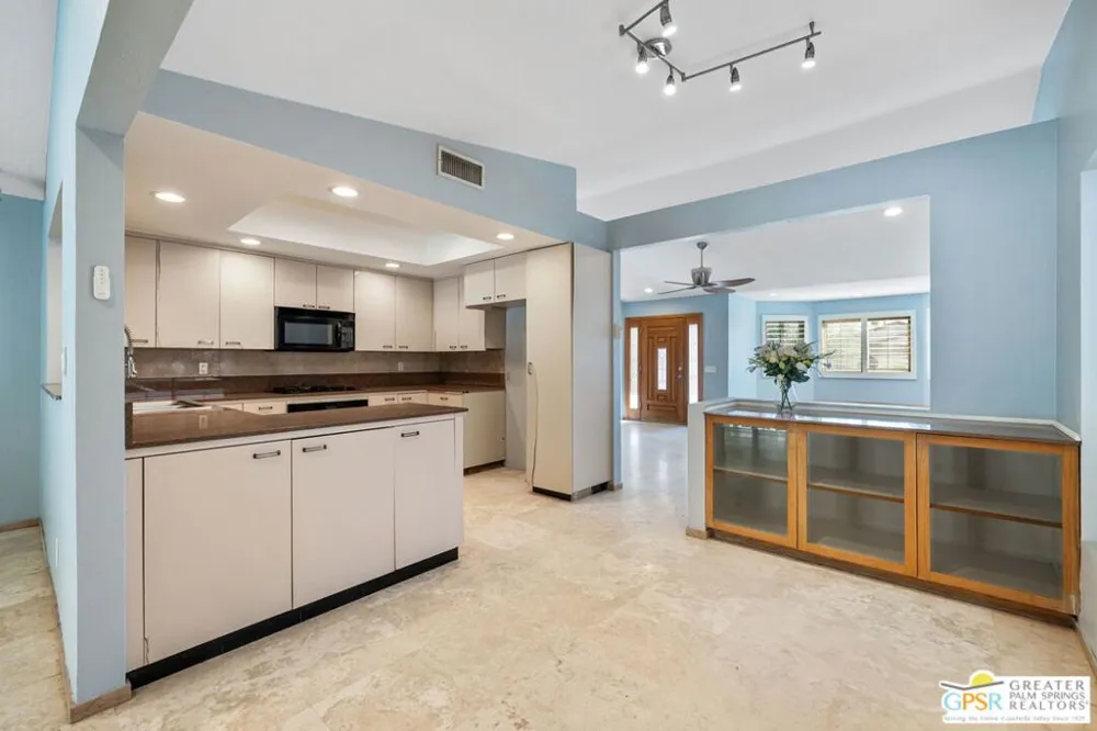 28465 Avenida Condesa Cathedral City, CA 92234