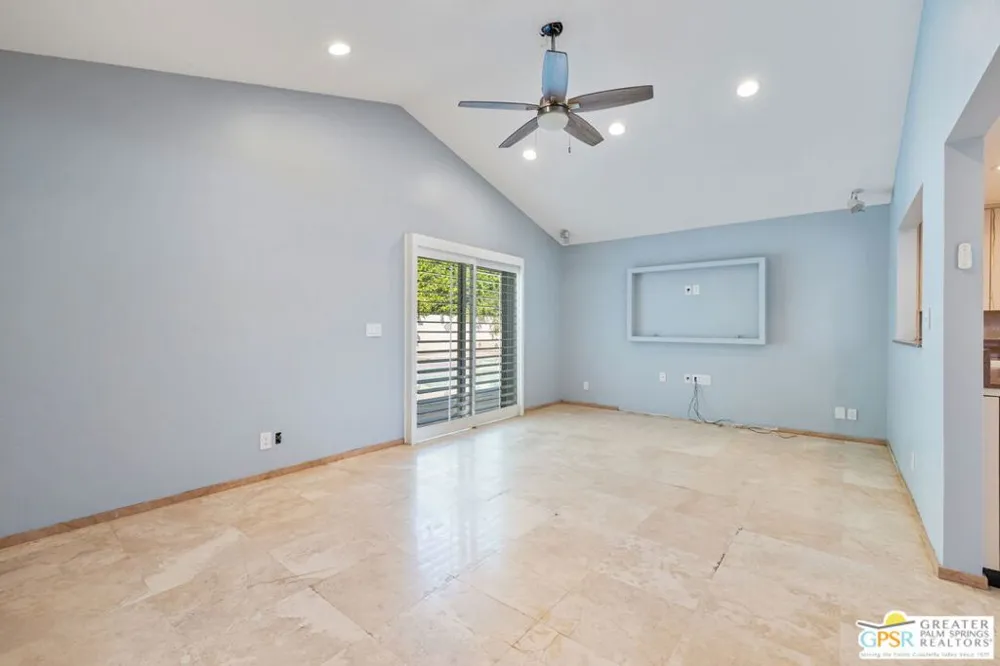 28465 Avenida Condesa Cathedral City, CA 92234