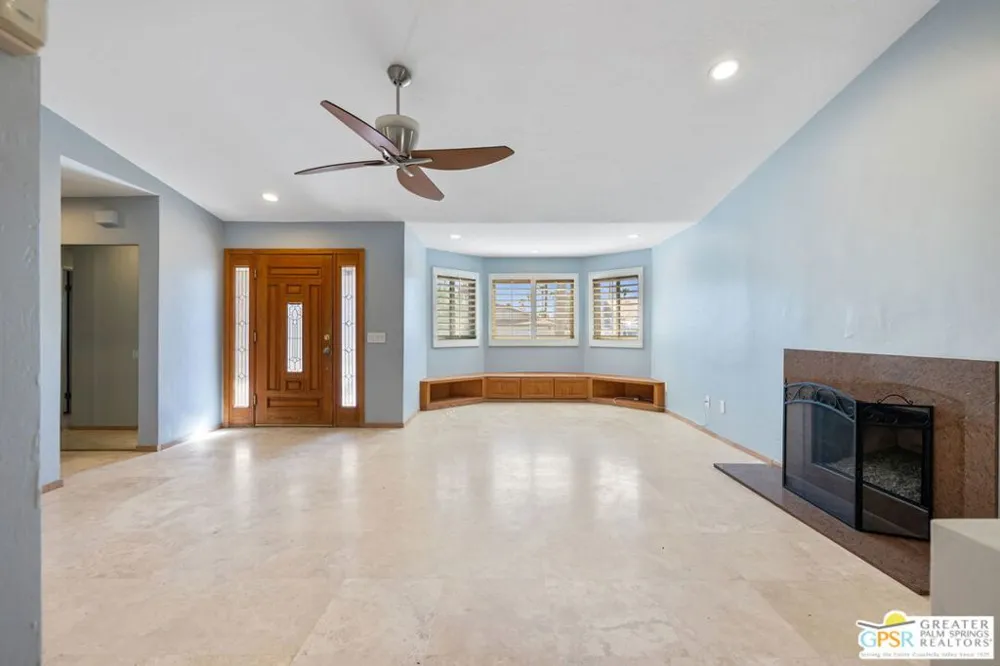 28465 Avenida Condesa Cathedral City, CA 92234