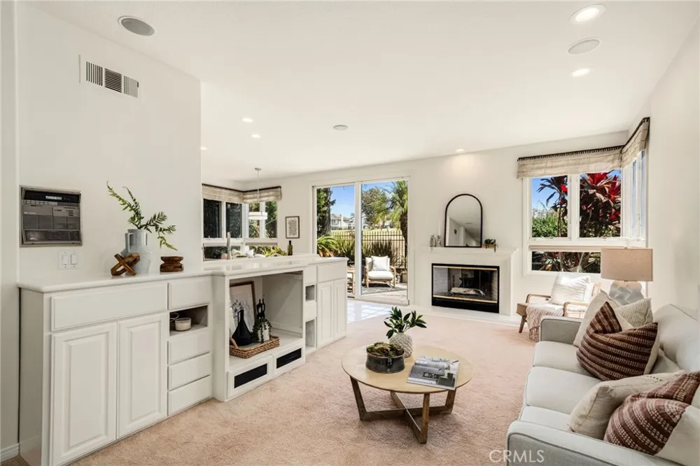 6461 Morningside Drive Huntington Beach, CA 92648