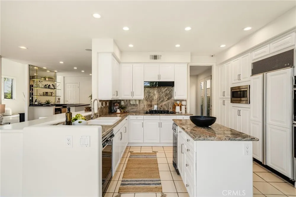 6461 Morningside Drive Huntington Beach, CA 92648