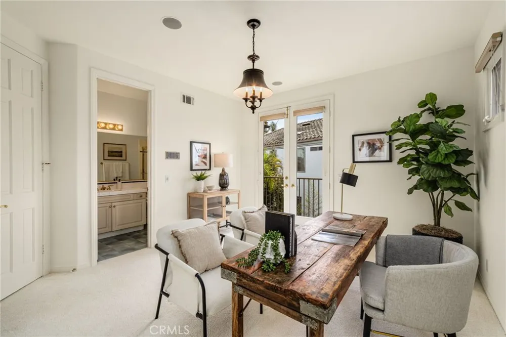 6461 Morningside Drive Huntington Beach, CA 92648