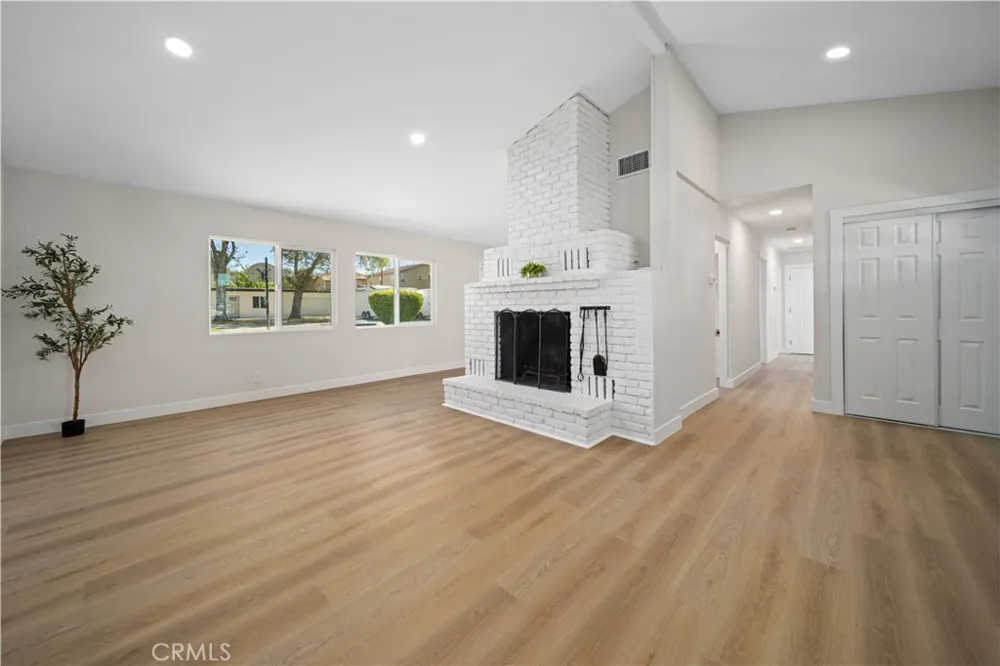 2018 W Avenue K4 Lancaster, CA 93536