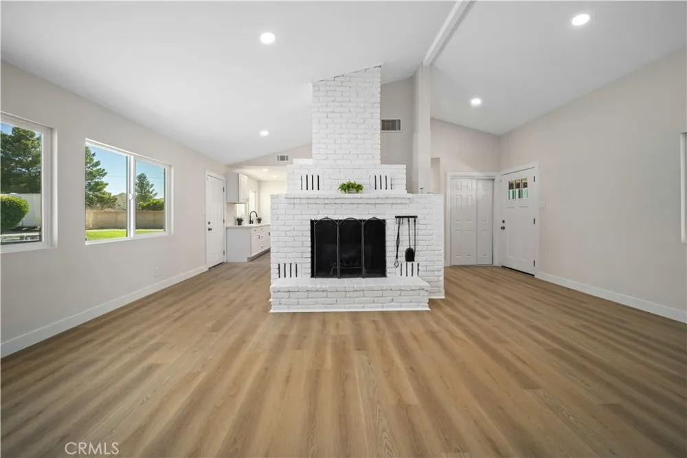 2018 W Avenue K4 Lancaster, CA 93536