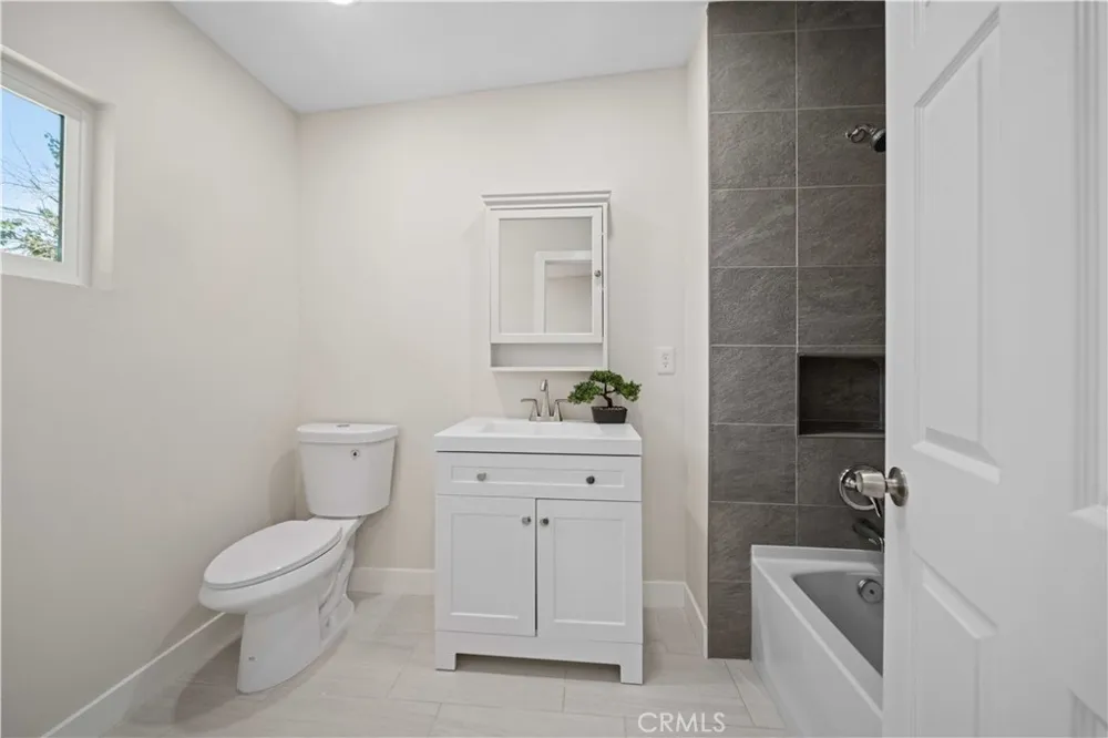 2018 W Avenue K4 Lancaster, CA 93536