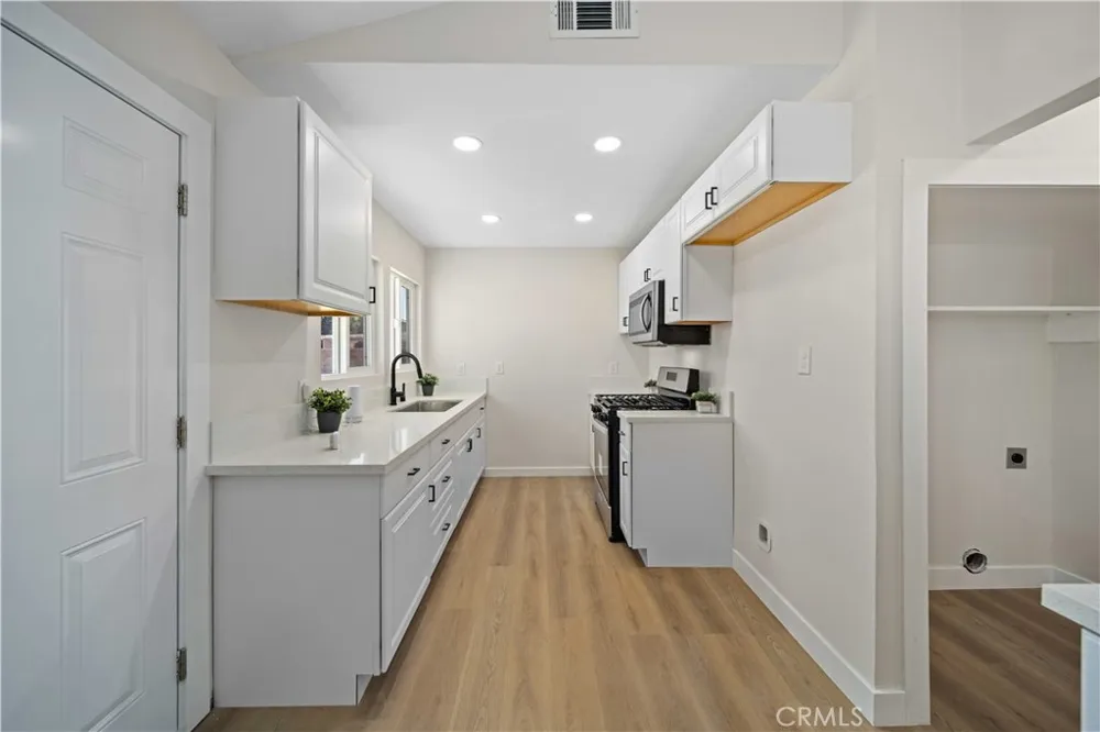 2018 W Avenue K4 Lancaster, CA 93536