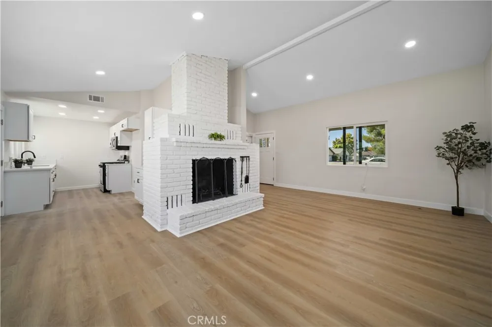 2018 W Avenue K4 Lancaster, CA 93536