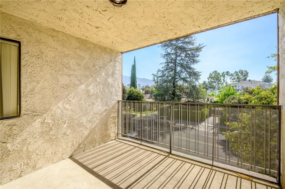 125 Allen Avenue #203 Pasadena, CA 91106