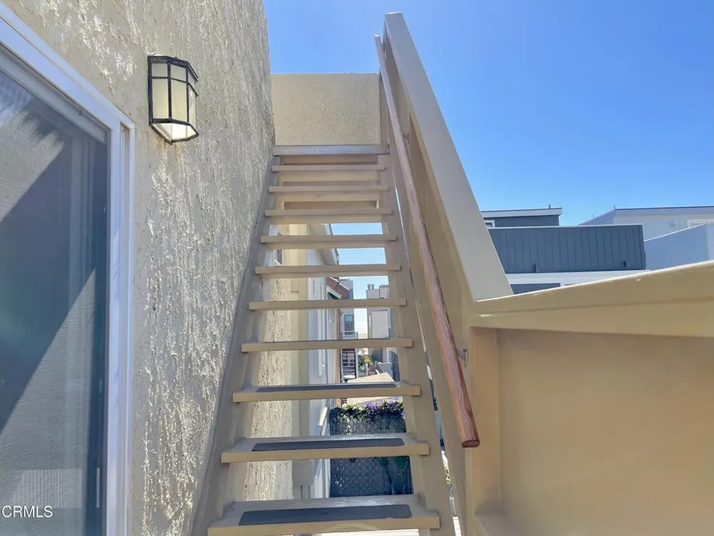 117 La Brea Street Oxnard, CA 93035