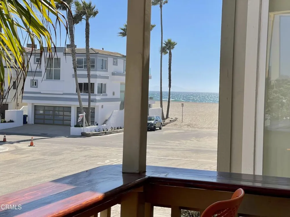 117 La Brea Street Oxnard, CA 93035