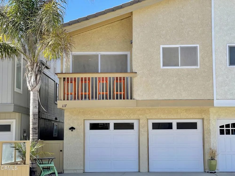 117 La Brea Street Oxnard, CA 93035