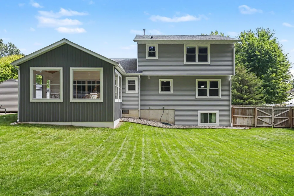 1016 Barton Street Otsego, MI 49078