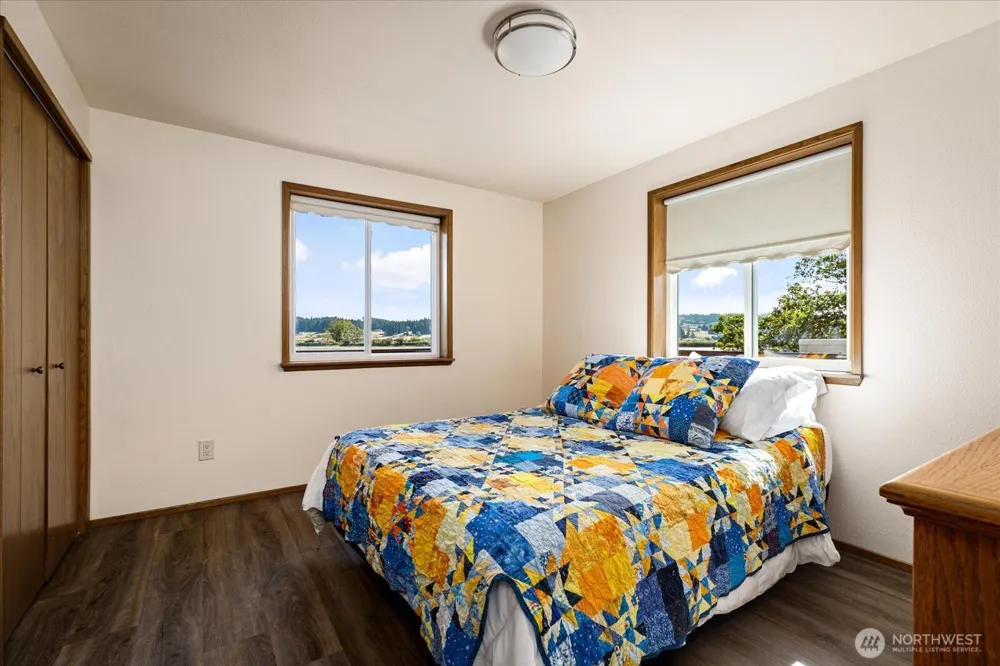 2385 Sunlight Beach Road Clinton, WA 98236