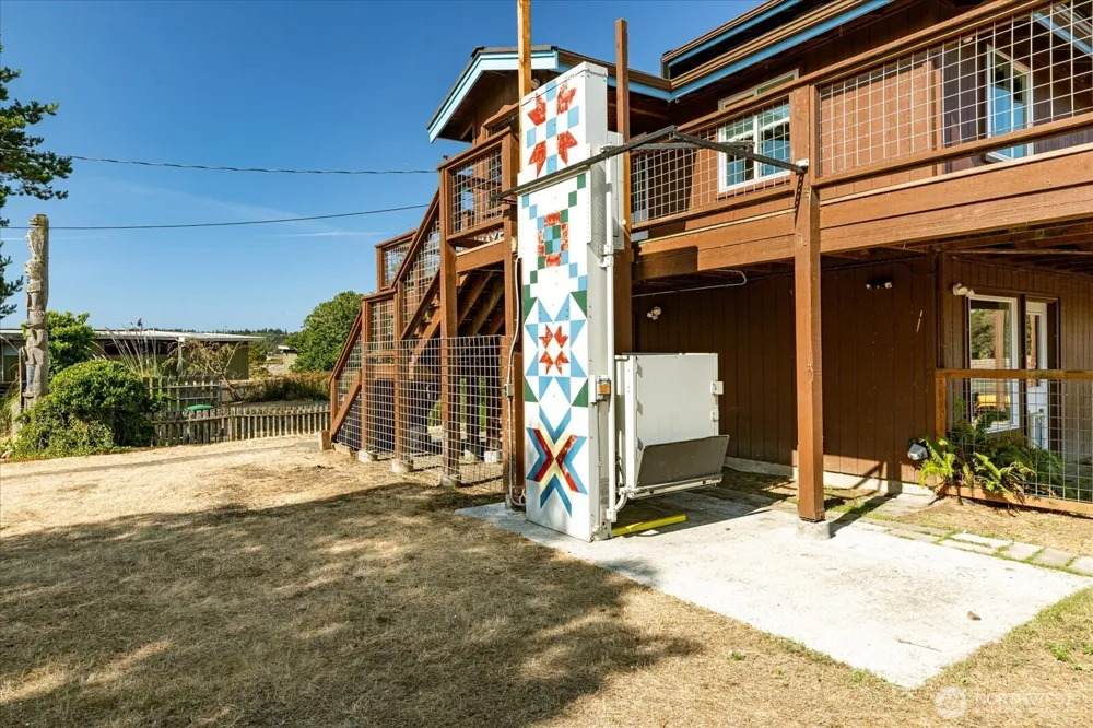 2385 Sunlight Beach Road Clinton, WA 98236