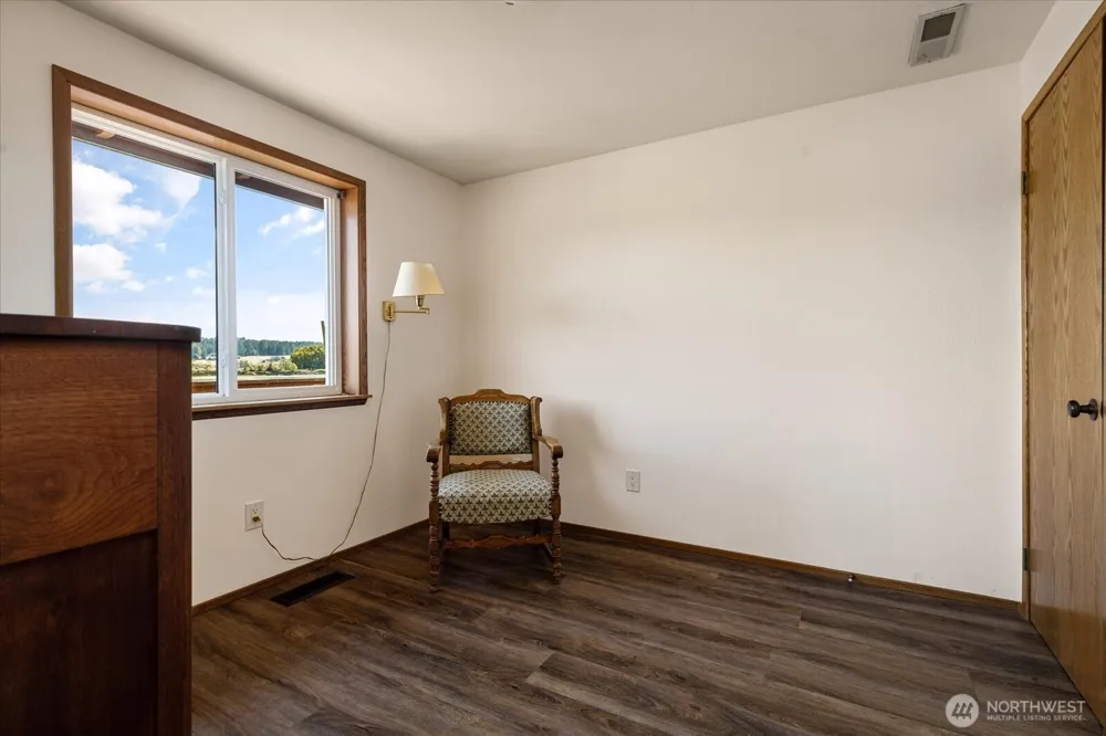 2385 Sunlight Beach Road Clinton, WA 98236