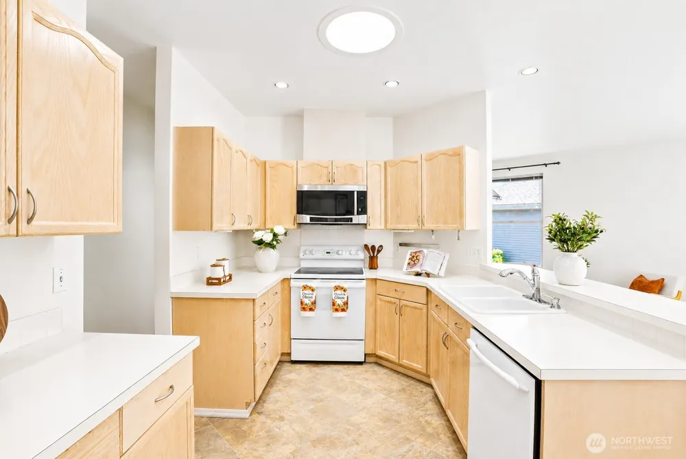 8816 71ST Street Ct SW Lakewood, WA 98498
