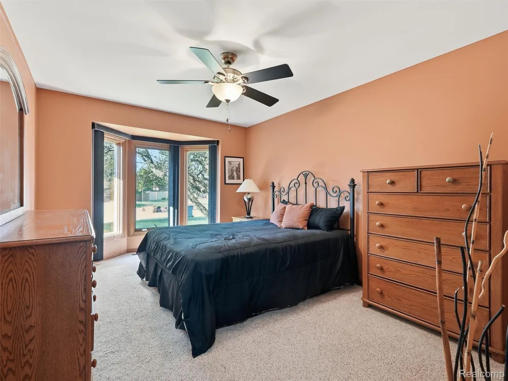 20731 Truax Lane Clinton Charter Township, MI 48038