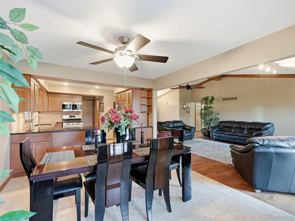 20731 Truax Lane Clinton Charter Township, MI 48038