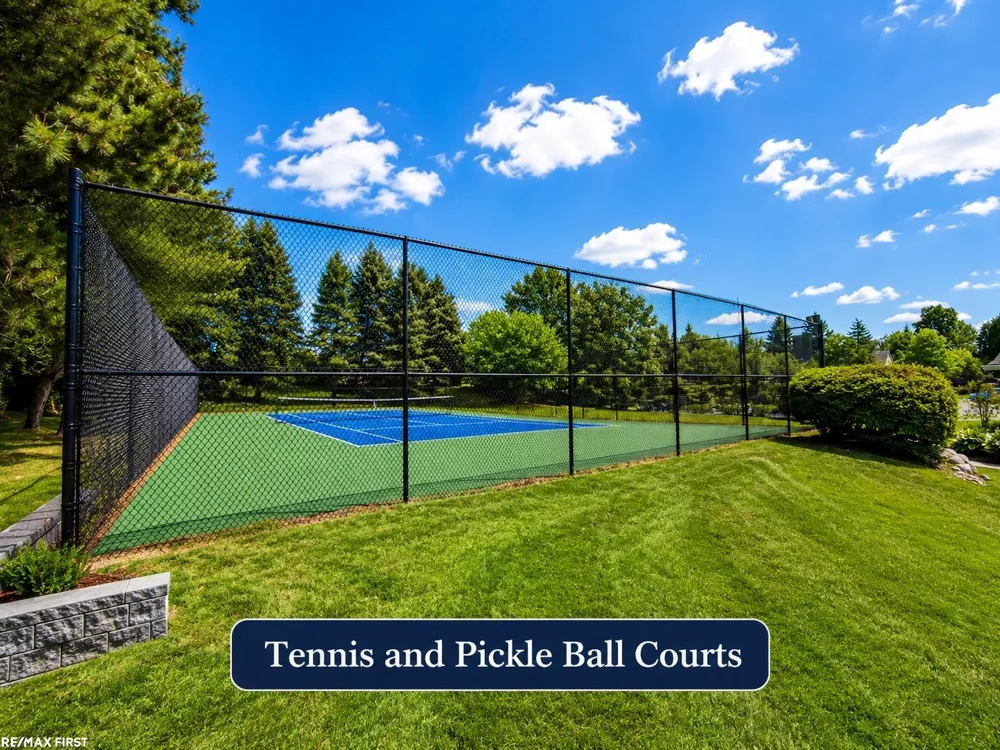 56300 Troon N Shelby Charter Township, MI 48316