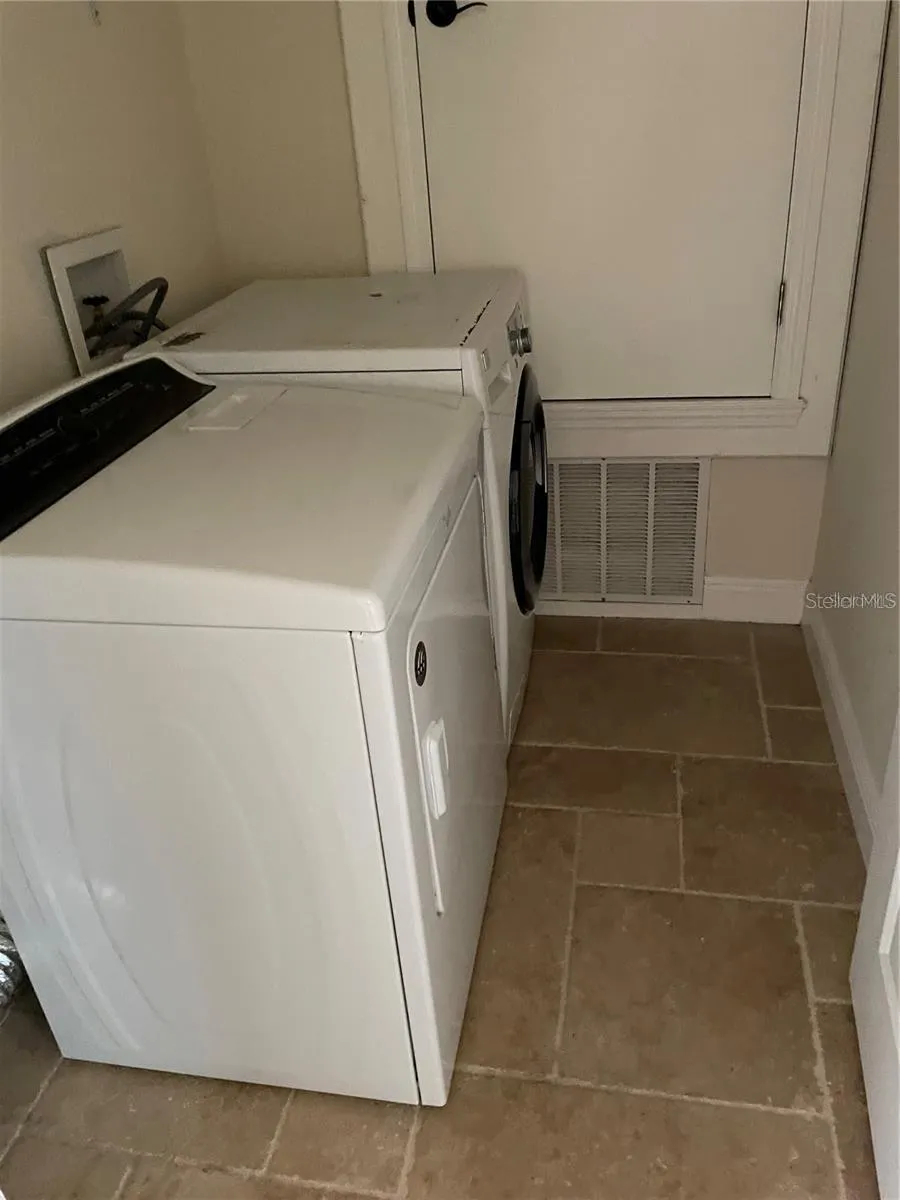 1415 HARMON AVENUE Winter Park, FL 32789