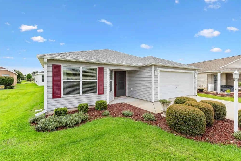 3203 ISLAWILD WAY The Villages, FL 32163