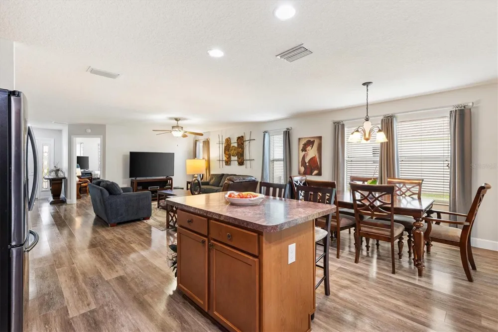 3203 ISLAWILD WAY The Villages, FL 32163