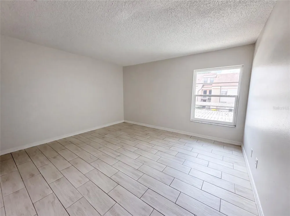 4747 PURITAN CIRCLE #523 Tampa, FL 33617